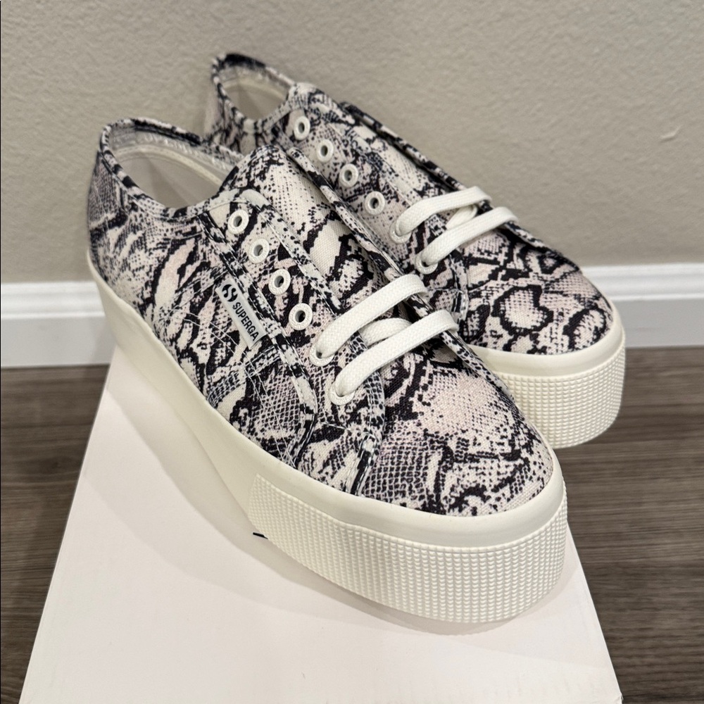 Superga 2790 Print White Avorio Navy Snake Low Women’s Size 8.5 UK 6